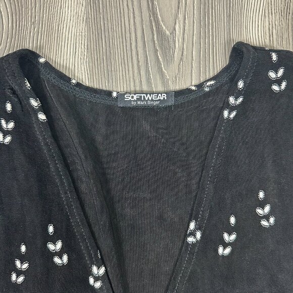 Vintage Softwear by Mark Singer Black Sleeveless Duster Vest with White Pattern - Picture 3 of 7